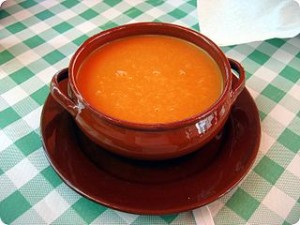 Sopa de calabaza, zanahoria y jengibre, ideal para tu dieta anticolesterol