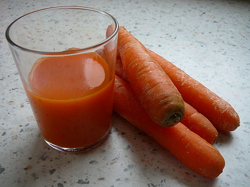 Zumo de zanahoria, betabel y apio para hipercolesterolemia 