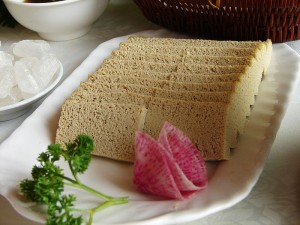 Ensalada caprese de tofu contra el colesterol